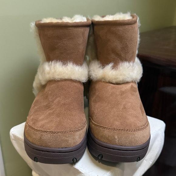 UGG Tan Suede Sunburst Mini Boots with Cream Shearling - Picture 4 of 8